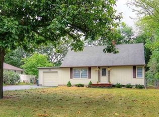 906 Hayes St, Crown Pt, IN 46307