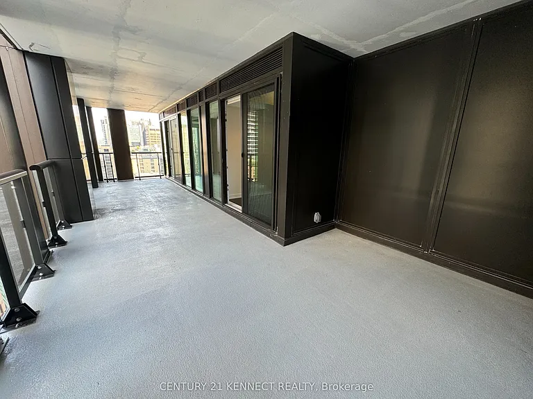 238 Simcoe St #1609 — Photo 3