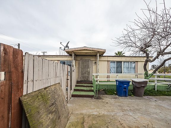 2nd image of 9631 Garden Drive