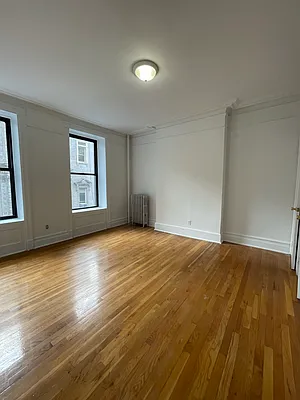 Rented by Peter R. Hungerford, LREB | media 51