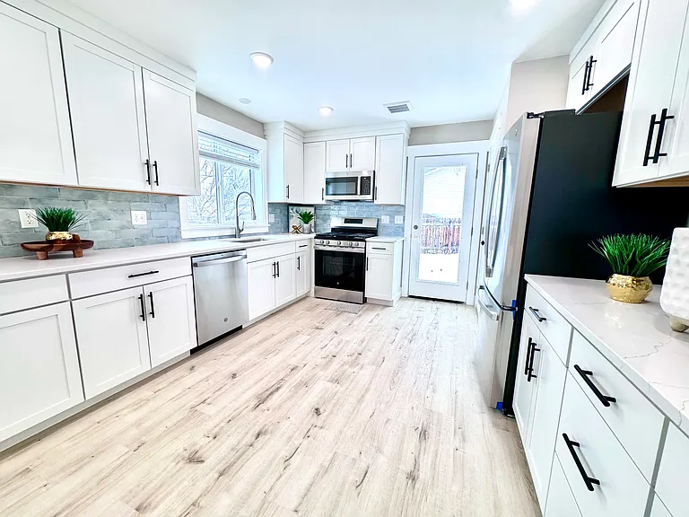3217 Reynard Ln — Photo 5