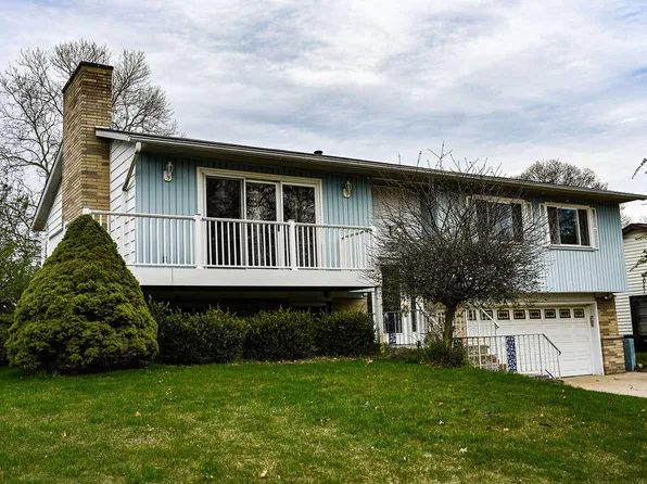 1480 Marlboro Rd, Muskegon, MI 49441