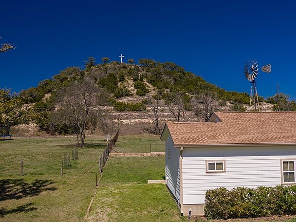 5th image of 412 Cross Mountain Dr