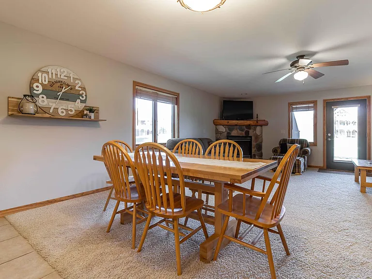 1848-1 E 20th Ct #2401 — Photo 9
