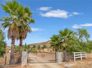 35701 Wyse Rd, Agua Dulce, CA 91390