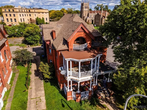 622 Pine Ave, Niagara Falls, NY 14301