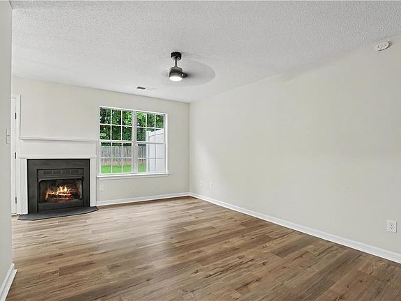 5th image of 6838 Gallant Cir Unit 3