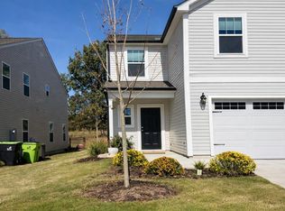 656 Bent Willow Dr, Clayton, NC 27527