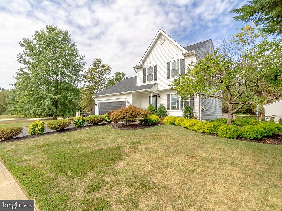 11 E Saxony Dr, New Castle, DE 19720 Zillow