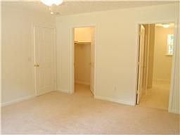 Master Bedroom w/ceiling fan