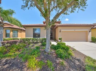 307 Laurel Falls Dr, Apollo Beach, FL 33572
