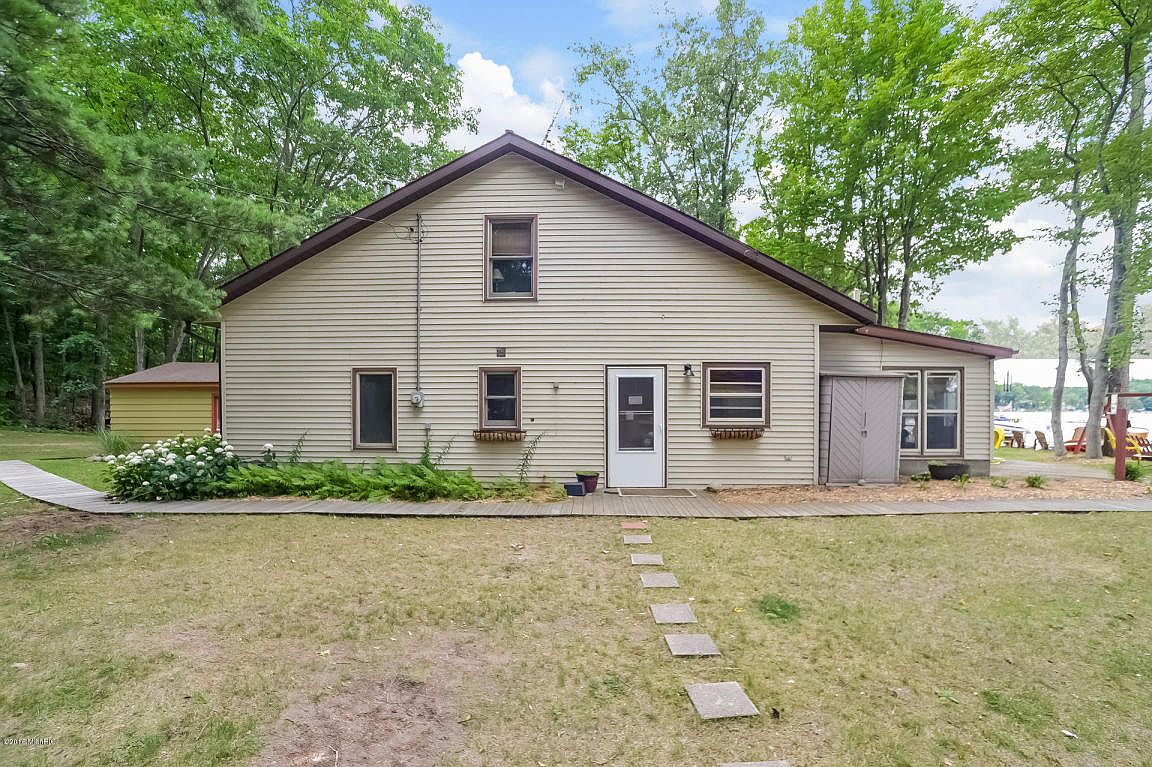 15827 Pretty Lake Dr, Mecosta, MI 49332 Zillow