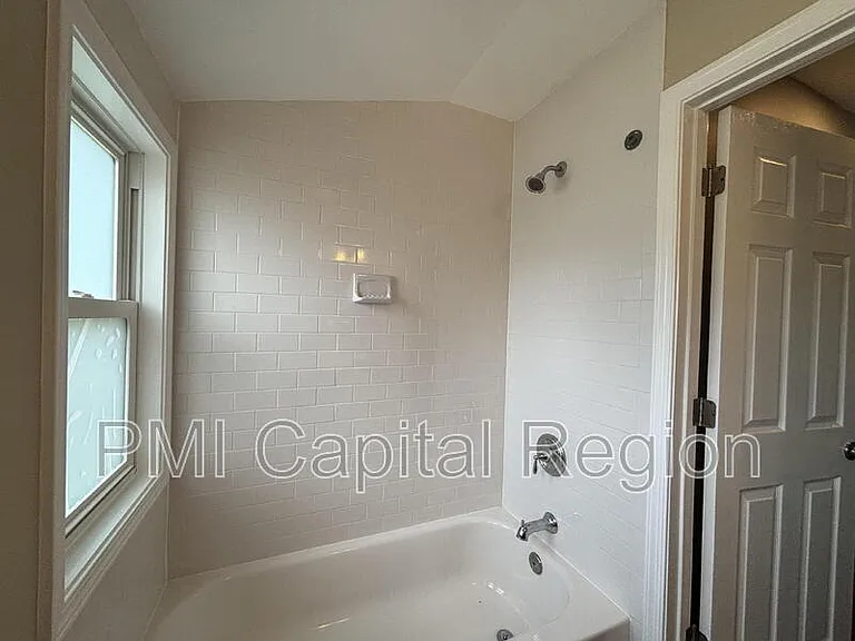 3903 Hampden St — Photo 21