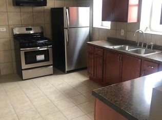 4145 W Cermak Rd FL 2ND, Chicago, IL 60623