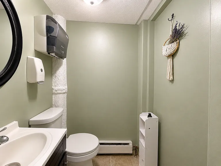 94 Bowers St #101 — Photo 10