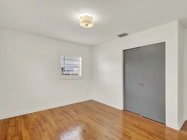 3345 Lila Dr — Photo 11