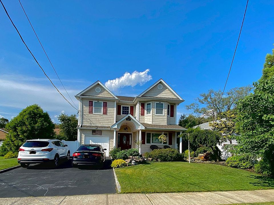 1st image of 223 N Kentucky Ave