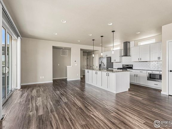3rd image of 3051 Sykes Dr