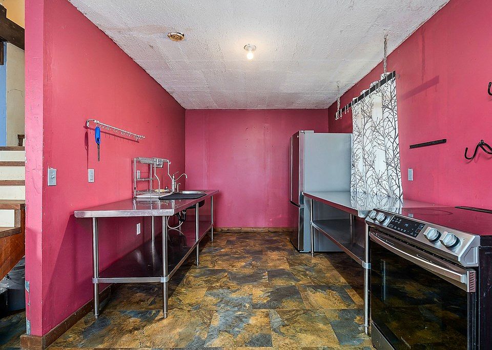 28th image of this home