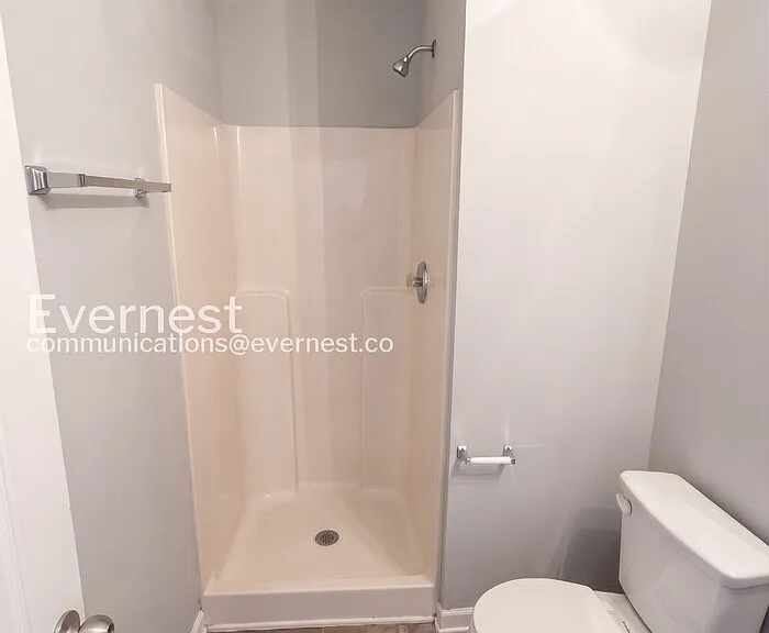 8641 Thomas Ln — Photo 21