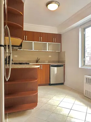 Rented by Silverstreet RE LLC | media 17