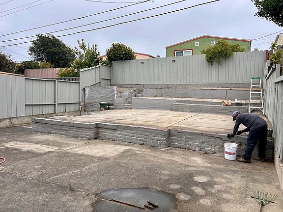 3rd image of 206 Del Prado Dr #A