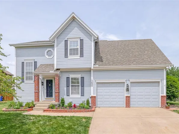 15600 W 147th Ter, Olathe, KS 66062