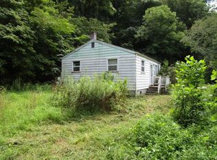 371 Wells Hollow Rd, Martinsville, VA 24112