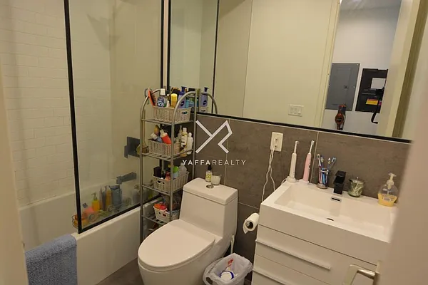 Rented by Yaffa Realty LLC | media 6