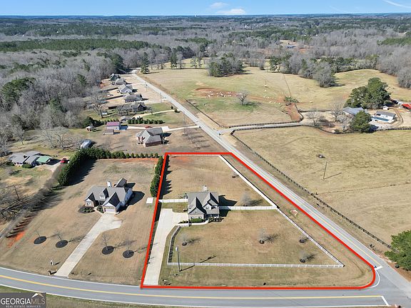 3rd image of 1100 Stroud Rd