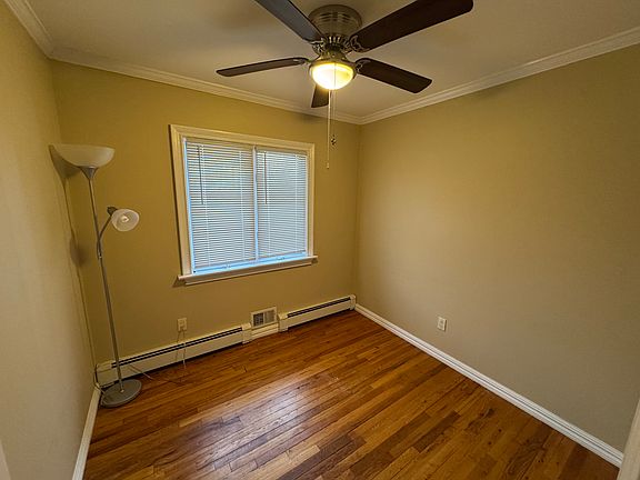 4th image of 70 Hunter Ln