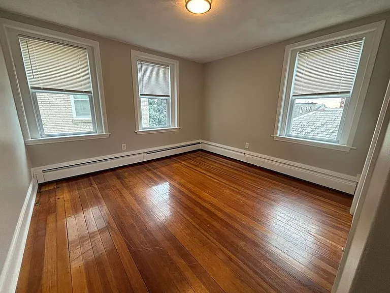260 Washington Apartments Modern Living in the Heart of Salem — Photo 9