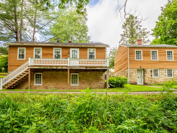 244 S Division St, Galena, IL 61036