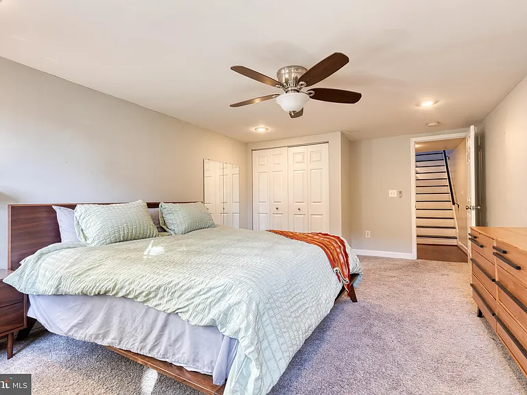 2218 Fleet St — Photo 16