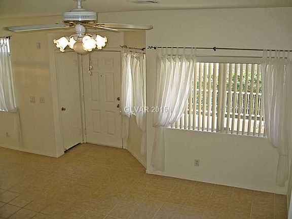5th image of 1220 Dusty Creek St