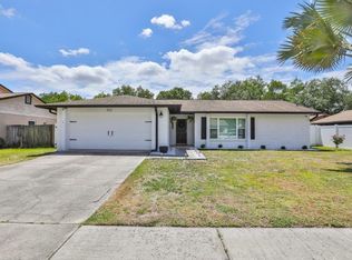552 Oak Creek Dr, Brandon, FL 33511