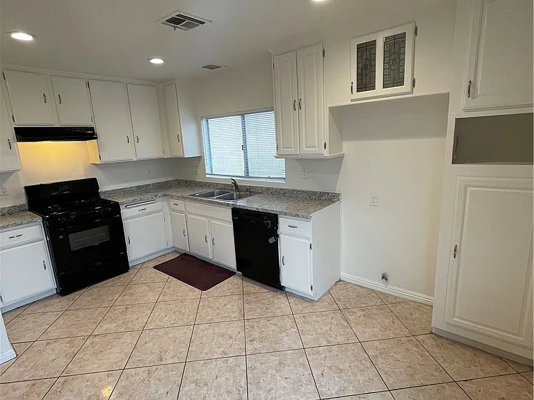 2819 Juniper Dr — Photo 4