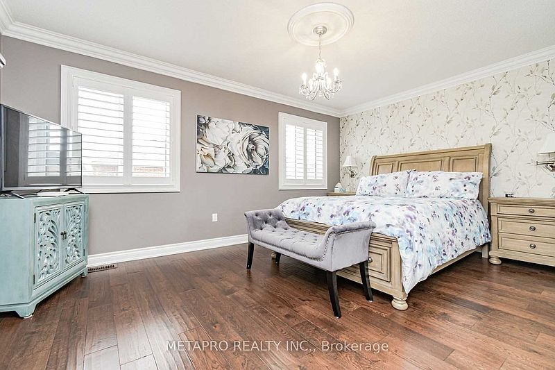 Burlington House for rent - 5 Bedrooms — photo 19