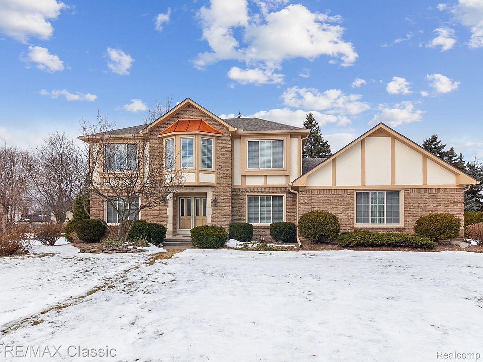1st image of 41830 Pon Meadow Dr