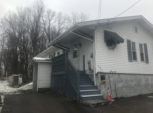 111 Fallbrook St, Carbondale, PA 18407