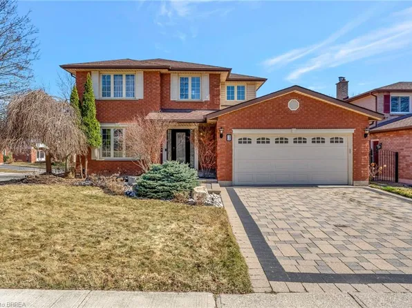 1 Bowen Ln, Brantford, ON N3T 6G3