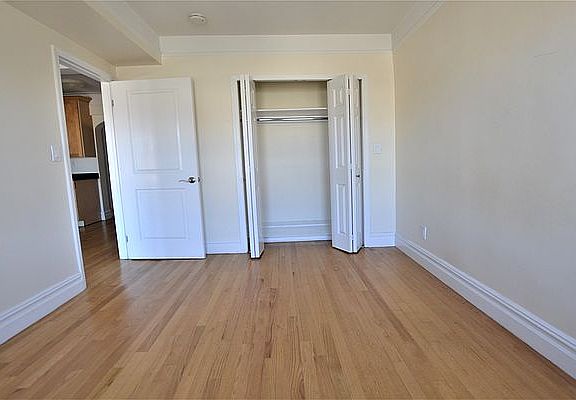 4th image of 95 Christopher St APT 8O
