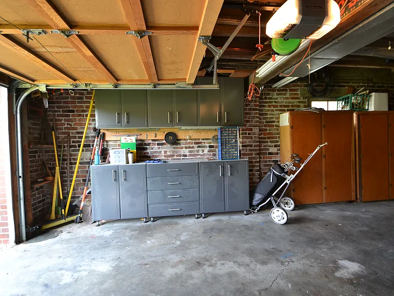 10039 Sand Point Way NE — Photo 21