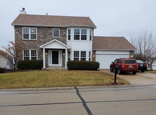 1000 Reddington Oaks Dr, Saint Charles, MO
