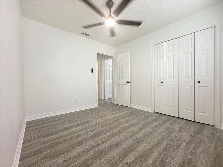 9843 Stableway Dr — Photo 22