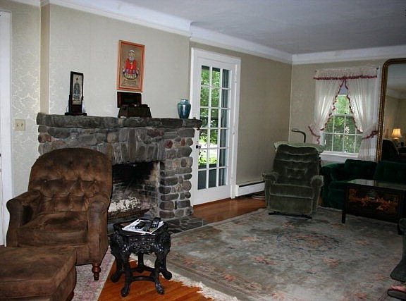 4th image of 60 W Tioga St