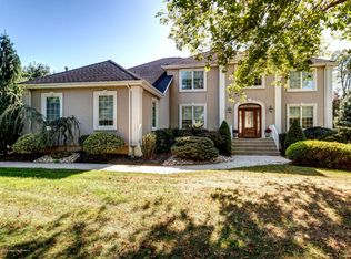 6 Bonifacio Rd, Middletown, NJ 07748