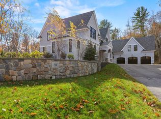 51 Woodland Dr, Kennebunkport, ME 04046