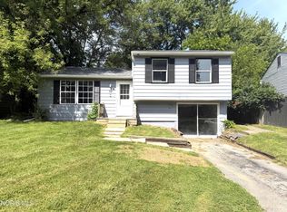 907 Burke Glen Rd, Toledo, OH 43607