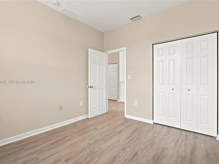 3710 NE 22nd Pl — Photo 12